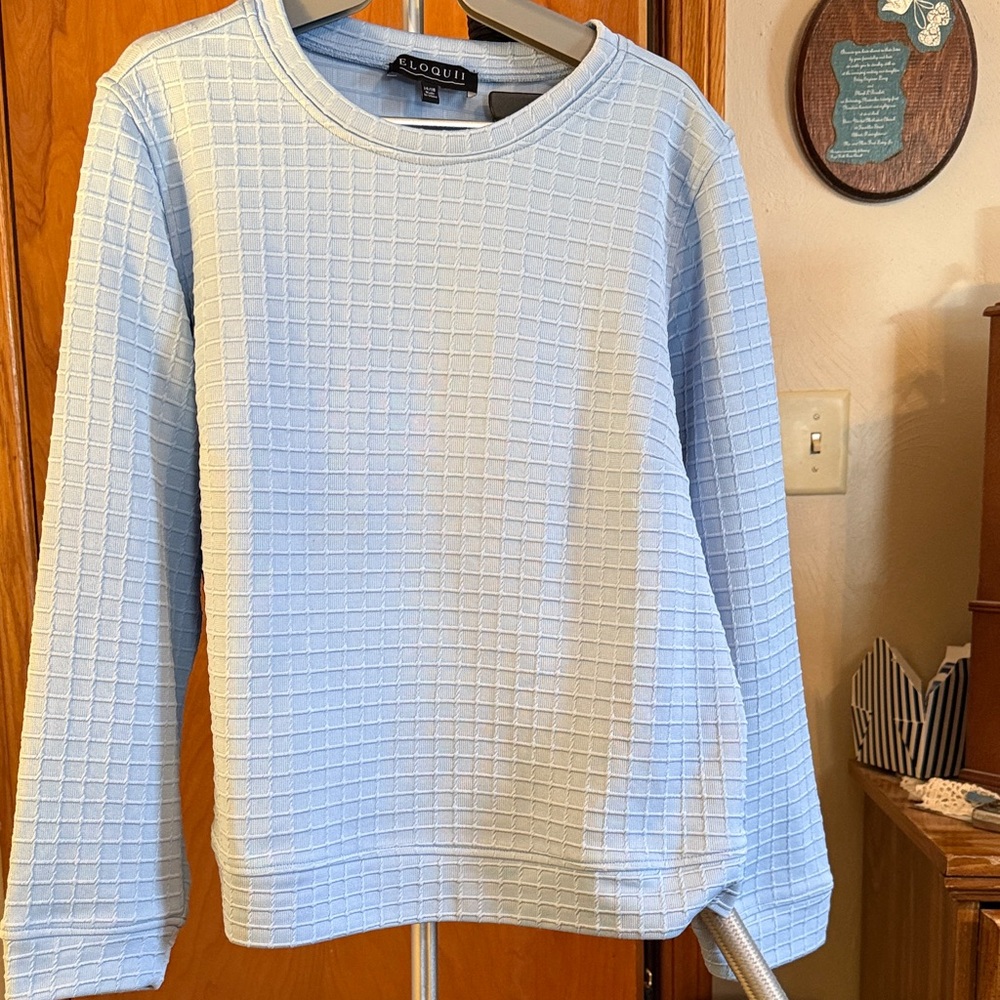 Eloquii Light Blue Knit Sweater. Size 14/16. Like new.